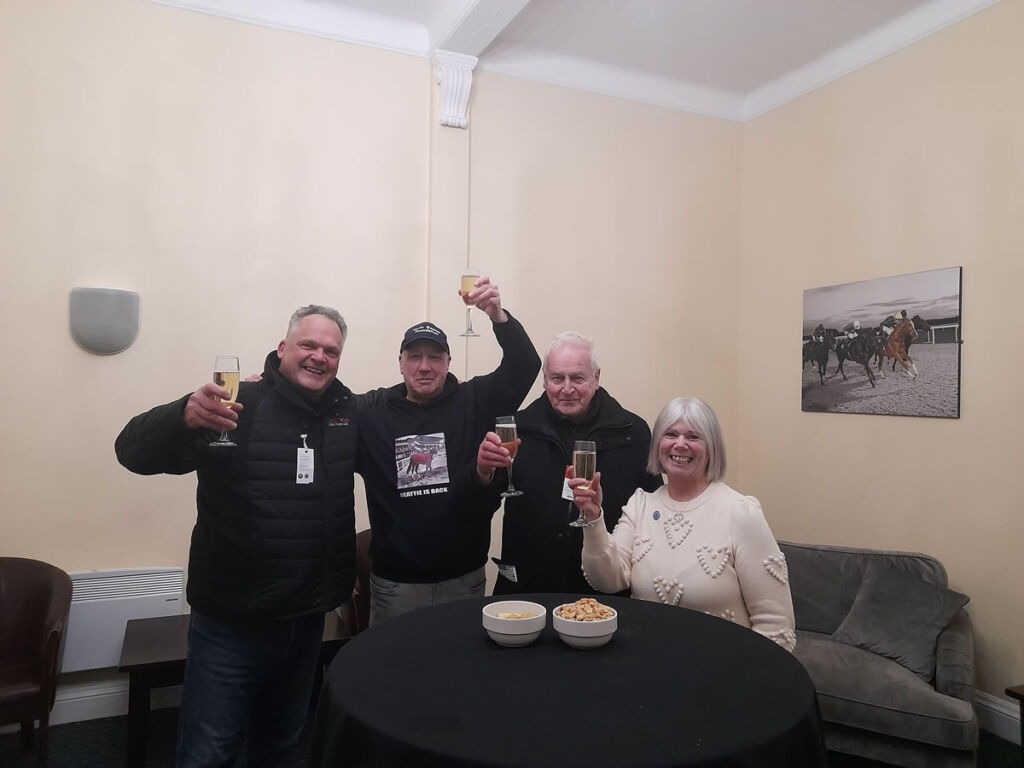 Beattie is Back wins at Newcastle Race Course